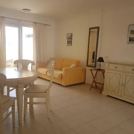 Bahia La Caleta أذيخي